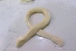 Copycat Jock Lindsay’s Air Pirate Loaded Pretzel Disney Springs MiceChat pretzel shaping 2