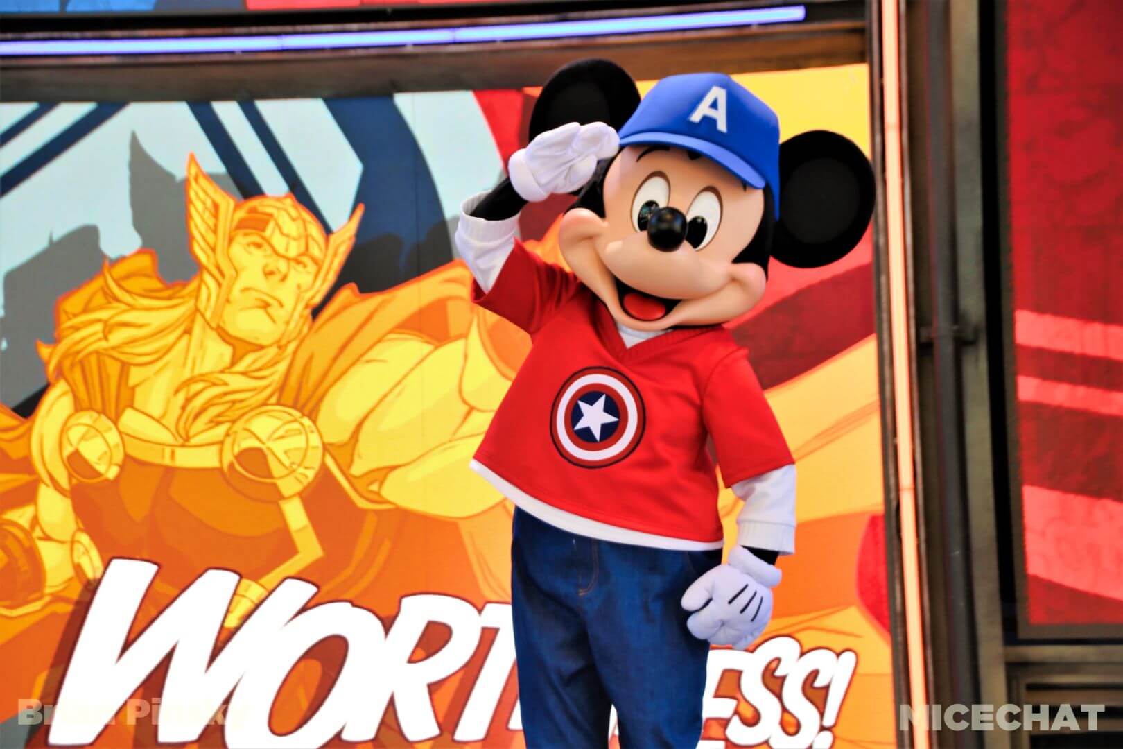, Disneyland Update – Happy Holidays Ahead!