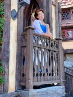 Disneyland Fantasy Faire Village Bella Balcony-micechat