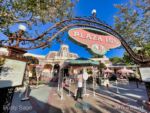 Disneyland Plaza Inn Sign Mid Day-micechat
