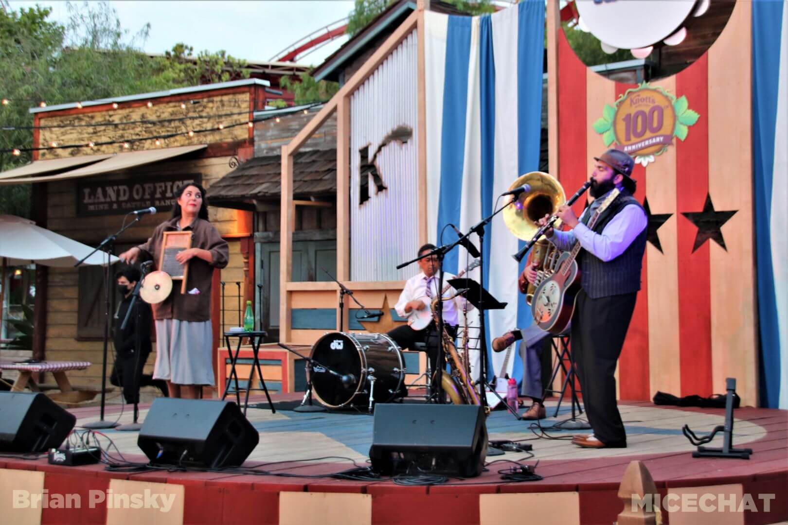 , Happiness is… A Knott’s Berry Farm Update!