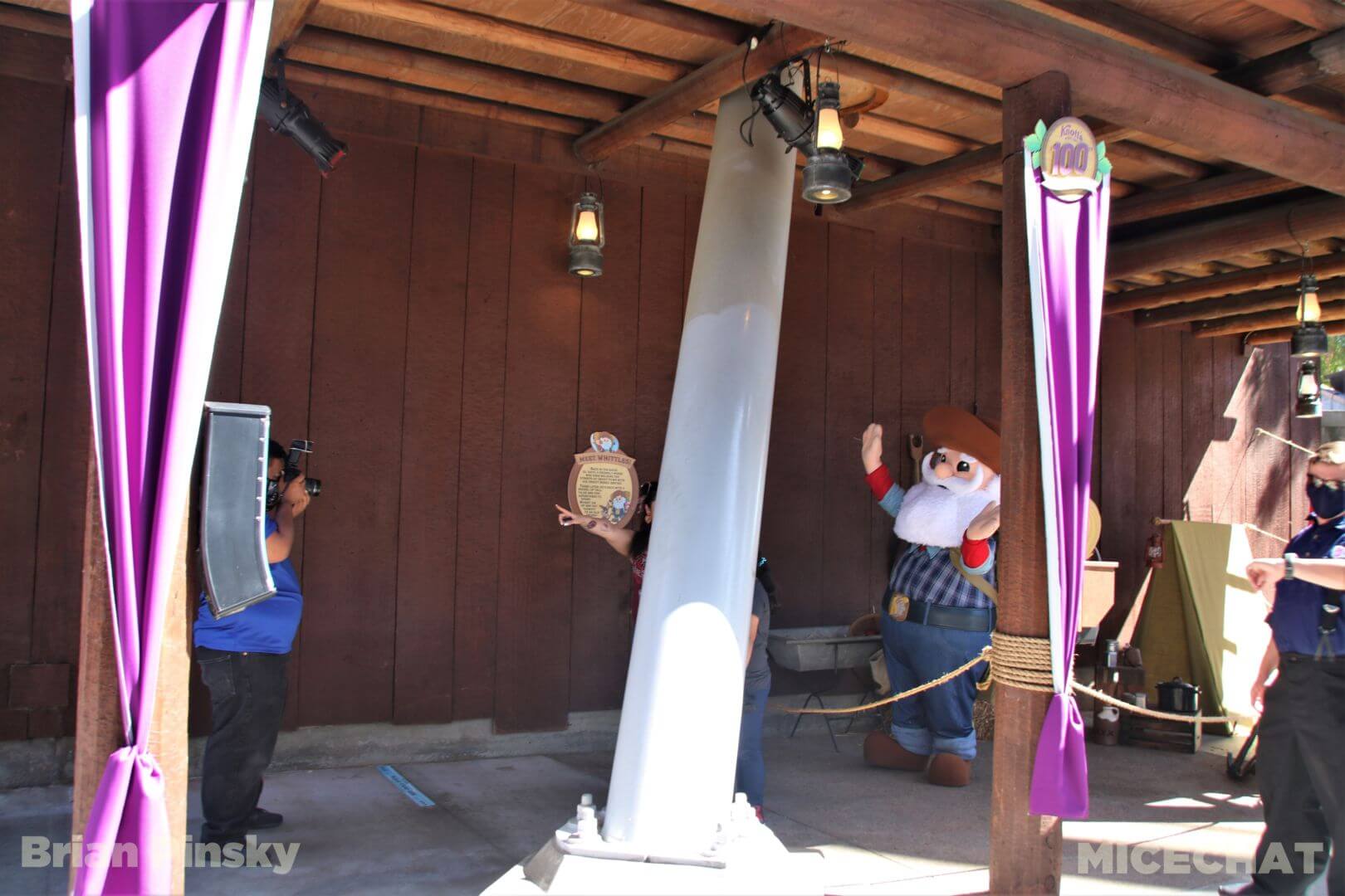 , Happiness is… A Knott’s Berry Farm Update!