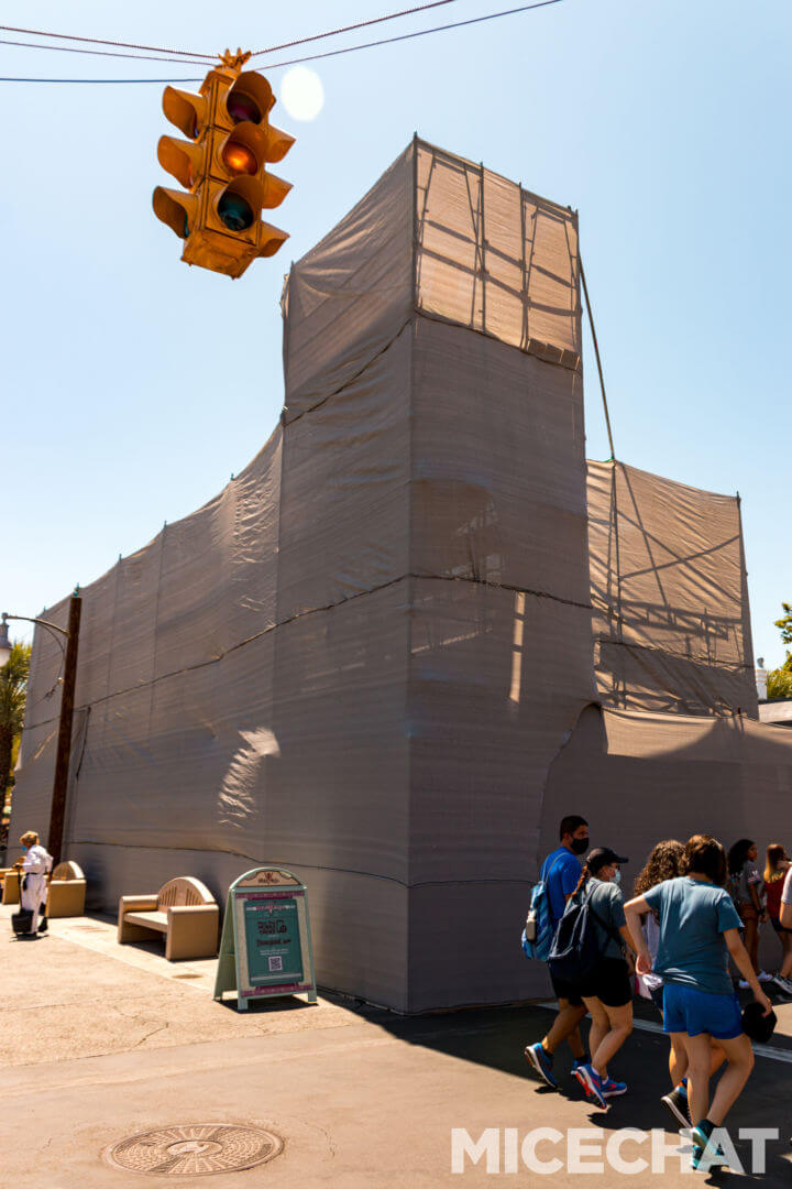 , Disneyland Update – Uncertainty Returns to Packed Parks