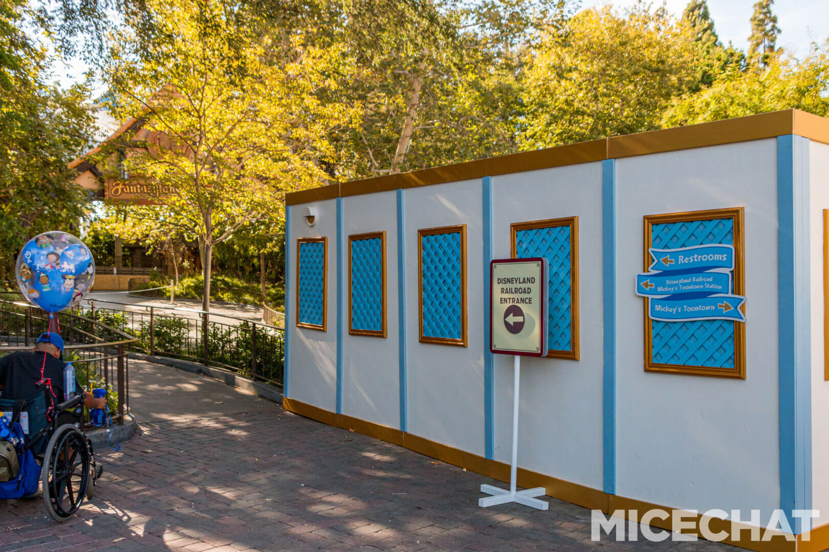 , Disneyland Update – Uncertainty Returns to Packed Parks