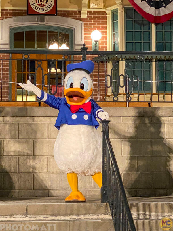 , Disneyland Update – Red, White & BOO!