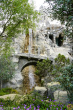 MiceChat – Disneyland – Fantasyland – Matterhorn – 2