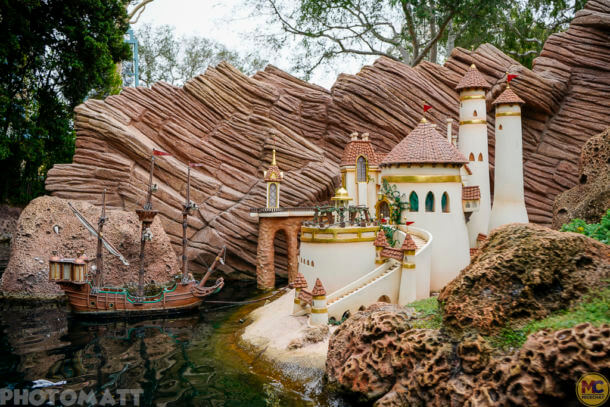 , Disneyland Update – Red, White & BOO!