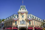 MiceChat – Disneyland – Main Street USA – Emporium 2 – 4th of July