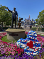 MiceChat – Disneyland – Rice Krispie Treat – 4th of July