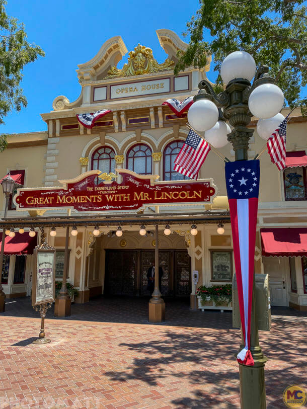 , Disneyland Update &#8211; Red, White &#038; BOO!