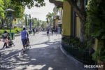downtown-disney-world-of-disney-one-way-queue