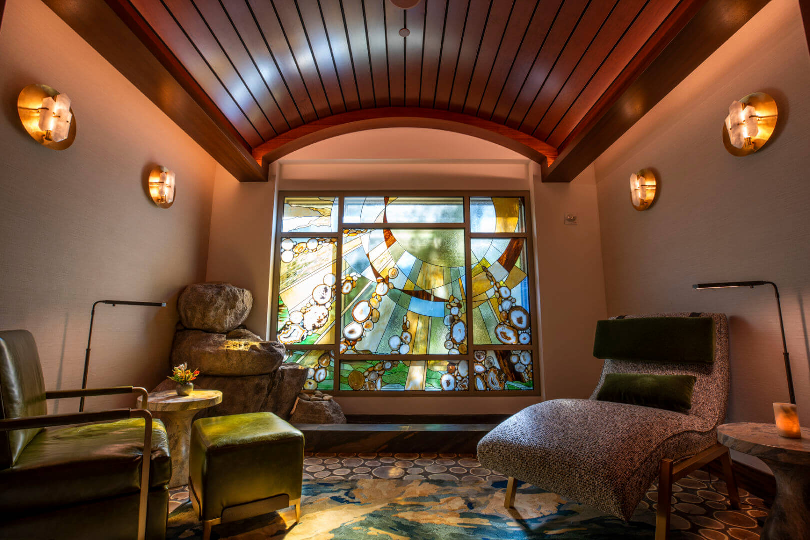 , Dateline Disneyland: Jessica Rabbit covers up as Lightning Lane moves in at Disneyland