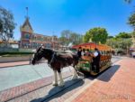 Disneyland Town Square Horse Trolley 2-micechat
