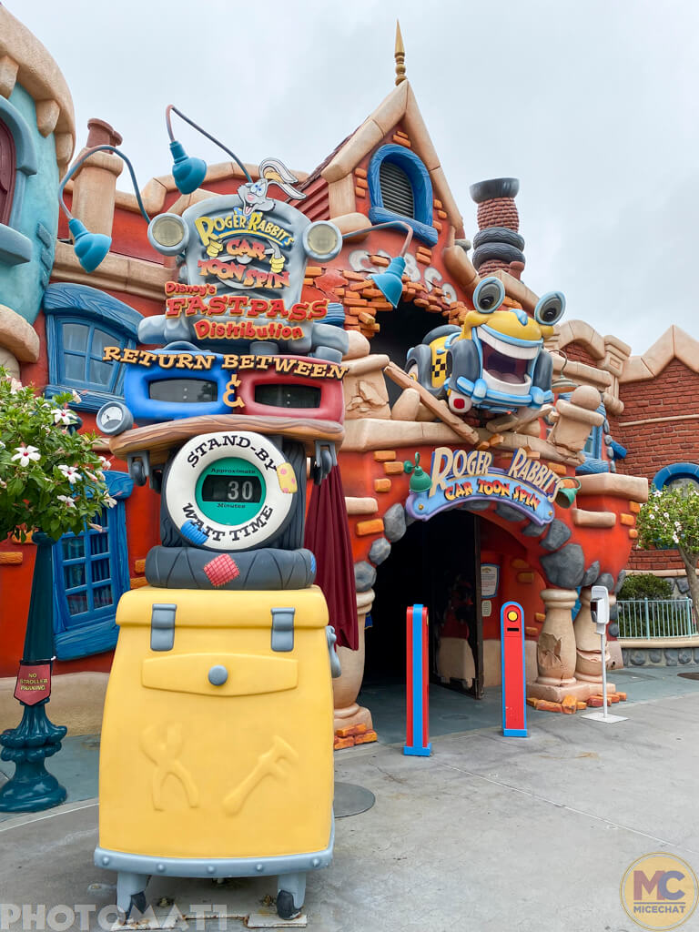 MiceChat - Disneyland - Fastpass Signage - Roger Rabbit's CarToon Spin ...
