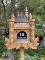 MiceChat – Disneyland – Matterhorn Castle Wait Time Sign
