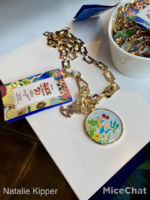 downtown-disney-wonderground-gallery-mary-blair-alice-in-wonderland-collection-bag-charm