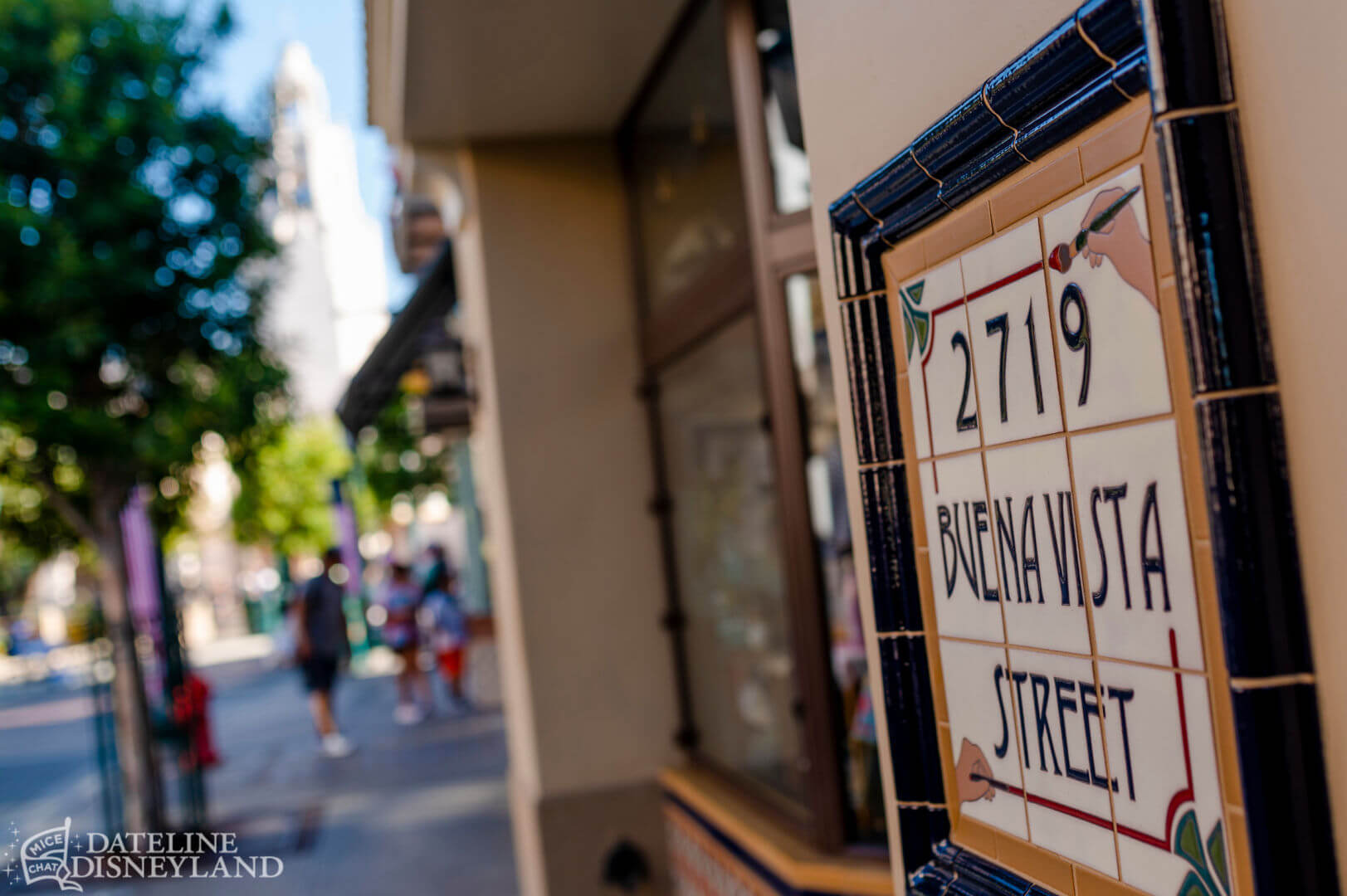 Magic Key, Dateline Disneyland: Magic Keys, Christmas Parties, and Glorious Images