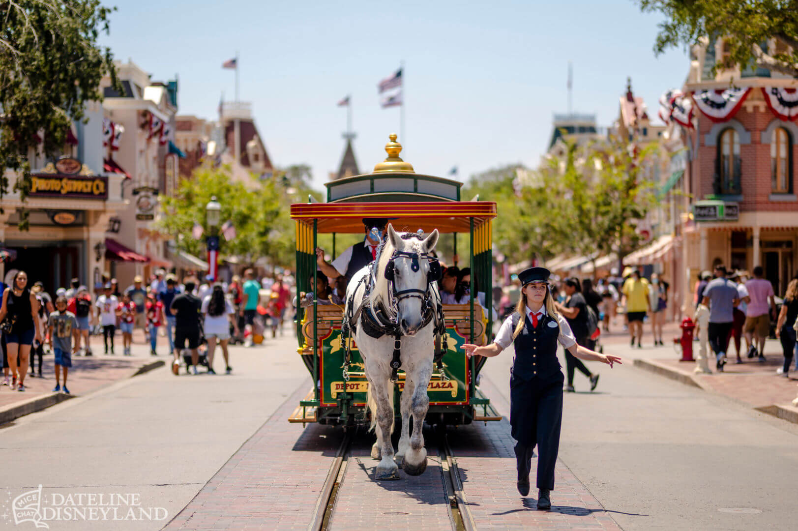 Magic Key, Dateline Disneyland: Magic Keys, Christmas Parties, and Glorious Images