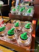 Disneyland-Hotel Treats Caramel Oogie Boogie CupcakeJPG-micechat