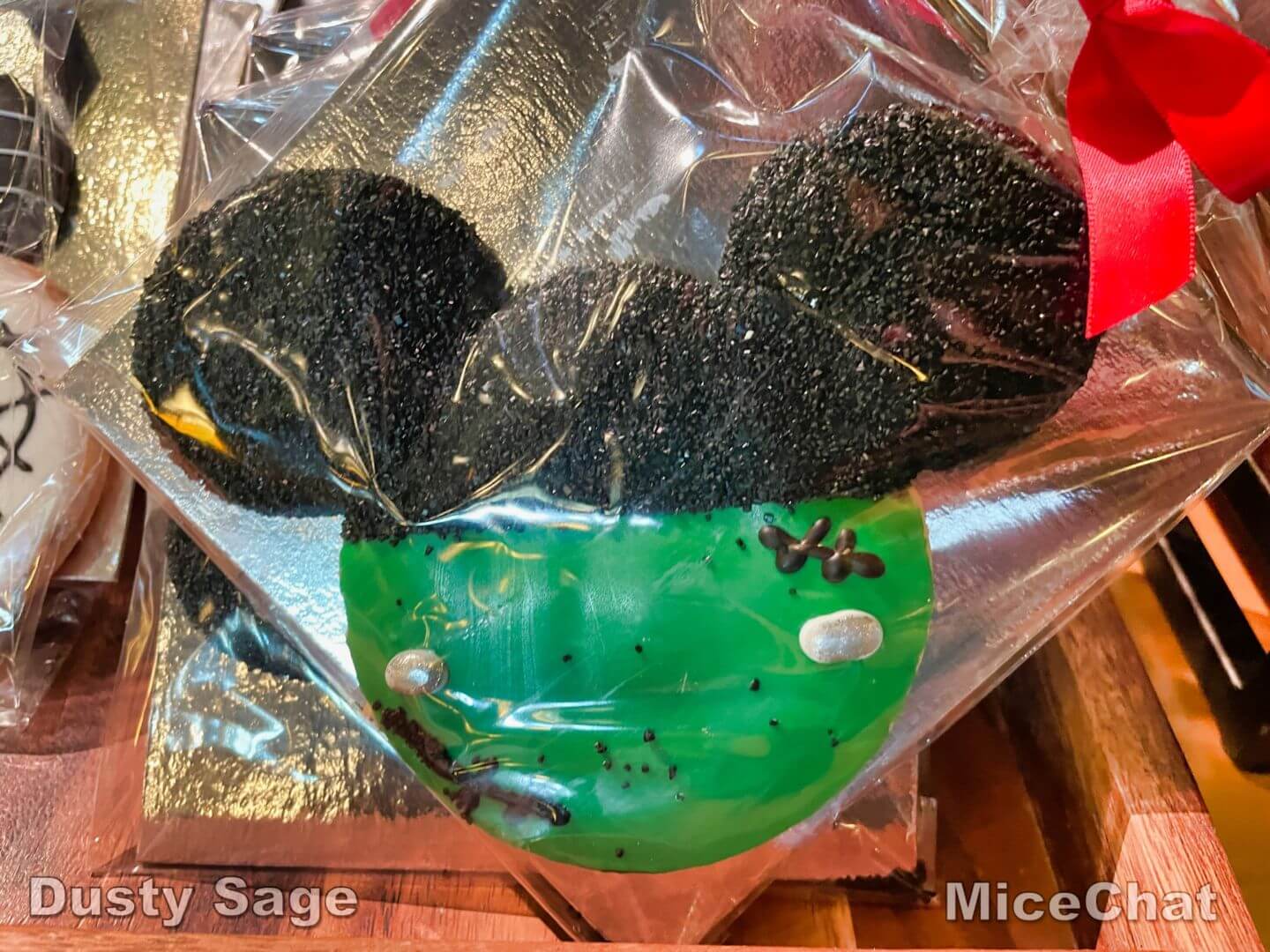 , Disneyland Update: Holiday Humbugs & Hopeful Happenings