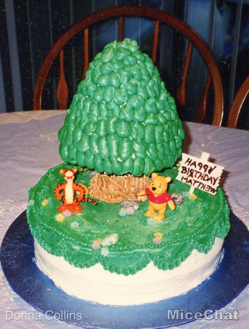 , Disneyland Recipes: Pooh’s Corner Peanut Butter Squares!