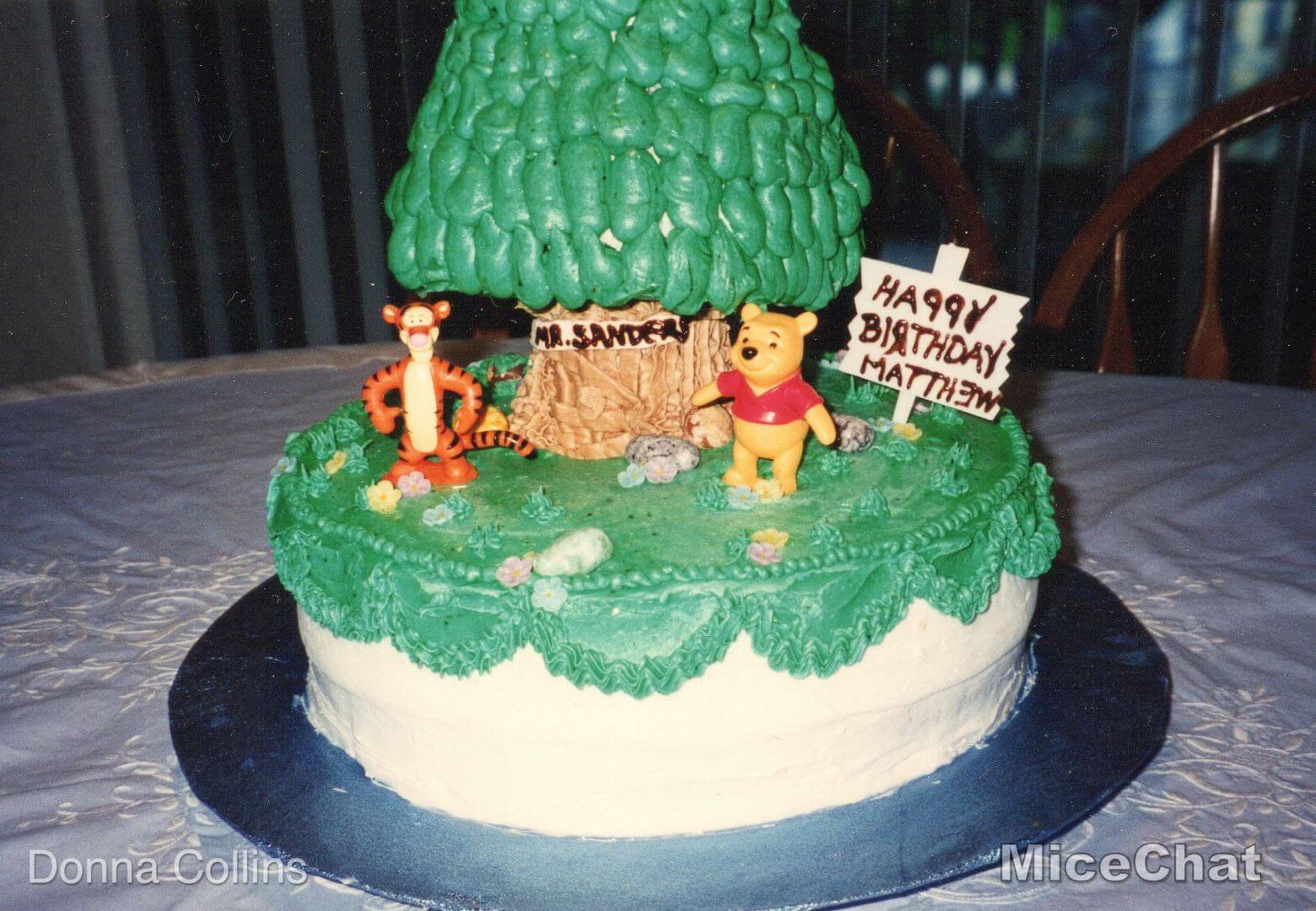 , Disneyland Recipes: Pooh’s Corner Peanut Butter Squares!