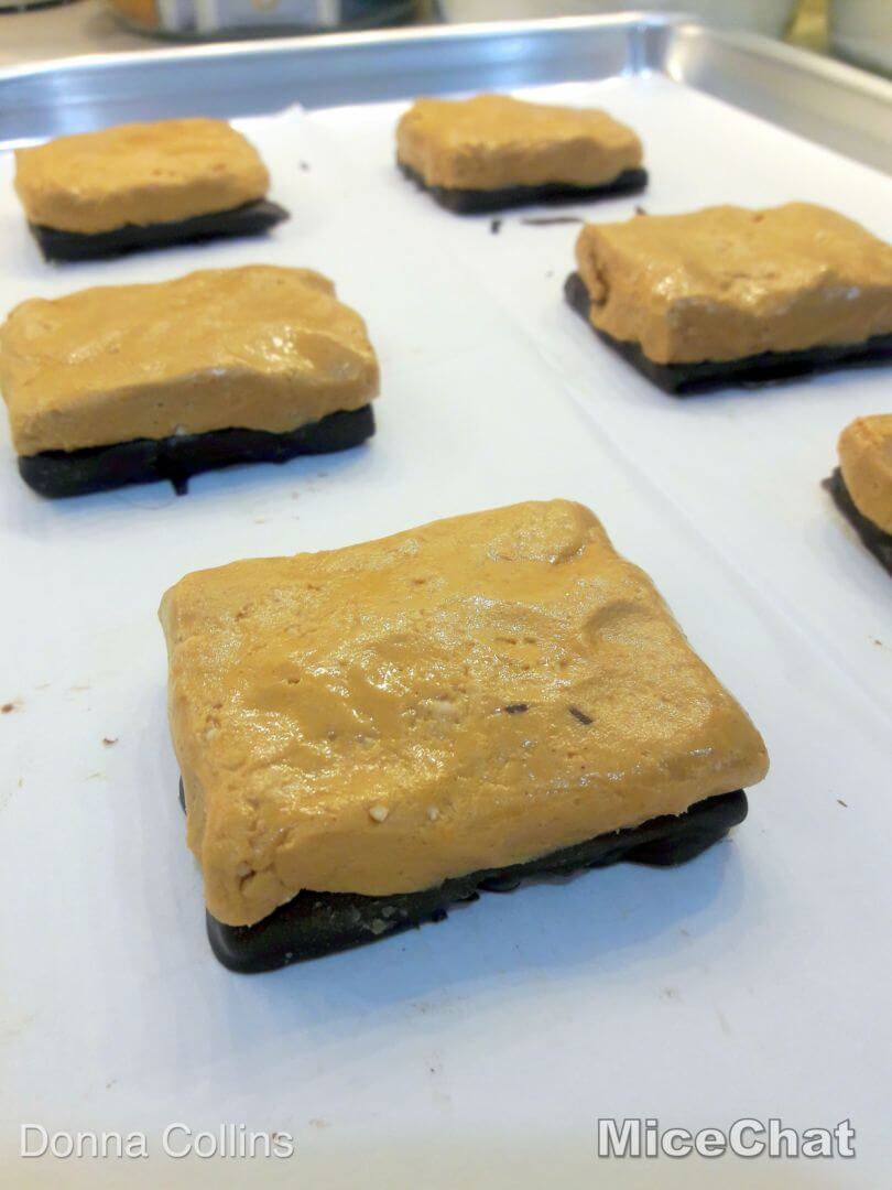 , Disneyland Recipes: Pooh’s Corner Peanut Butter Squares!