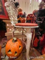 Disneyland-halloween decor window main street pumpkins-micechat