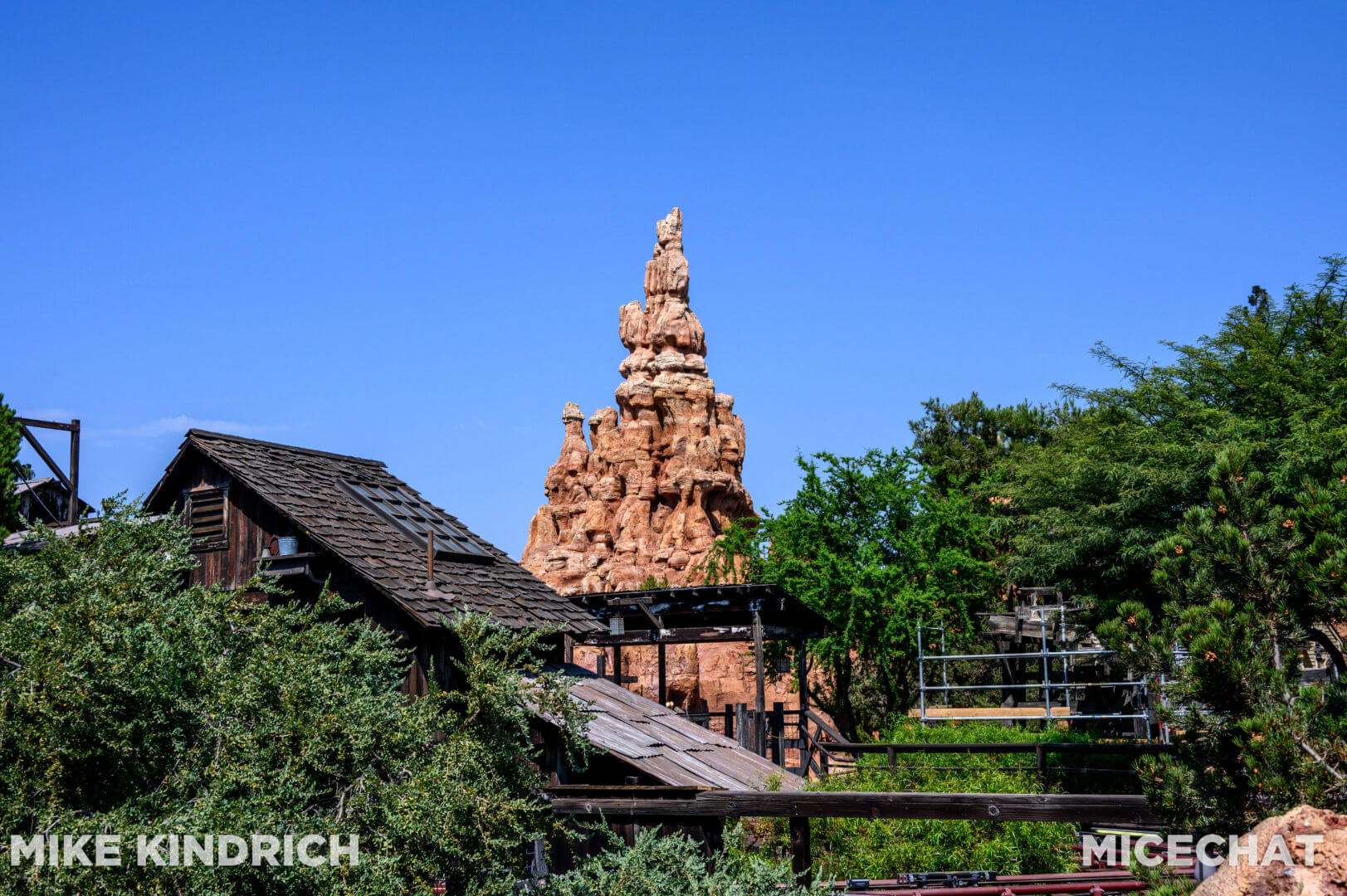 , Disneyland Update – Reservations About Reservations As Parks Fill Up