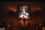 MiceChat – Disneyland – Halloween Time – Hallway – April