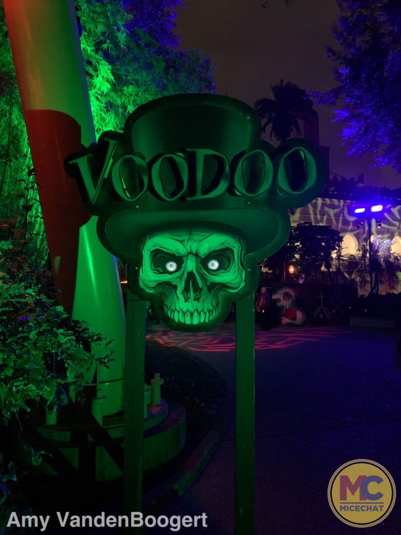 , Busch Gardens Tampa Howl-Scream 2022 Sneak Shriek