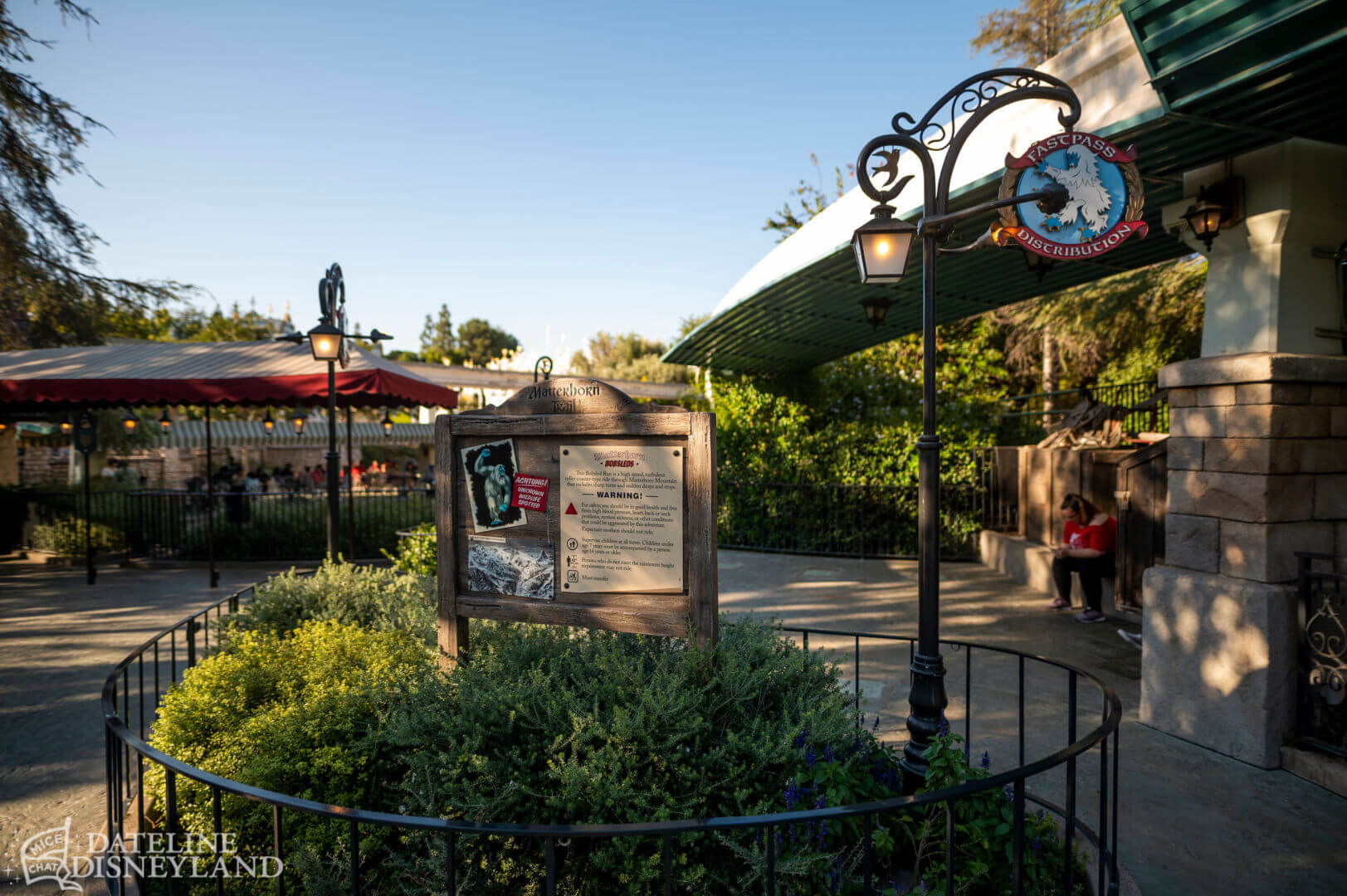 , Dateline Disneyland: Jessica Rabbit covers up as Lightning Lane moves in at Disneyland