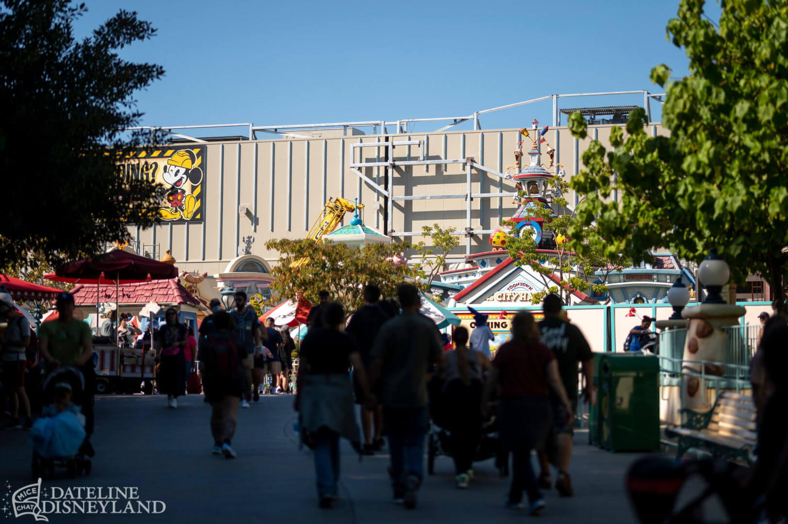 , Dateline Disneyland: Jessica Rabbit covers up as Lightning Lane moves in at Disneyland
