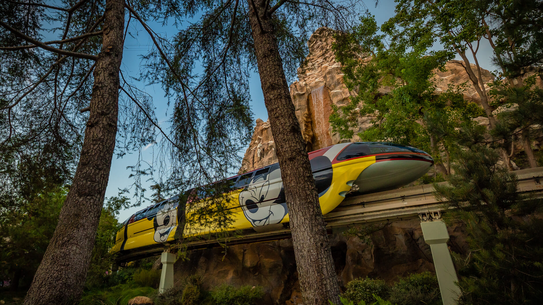 , Monorail News: Disneyland&rsquo;s Highway in the Sky Returns Tomorrow