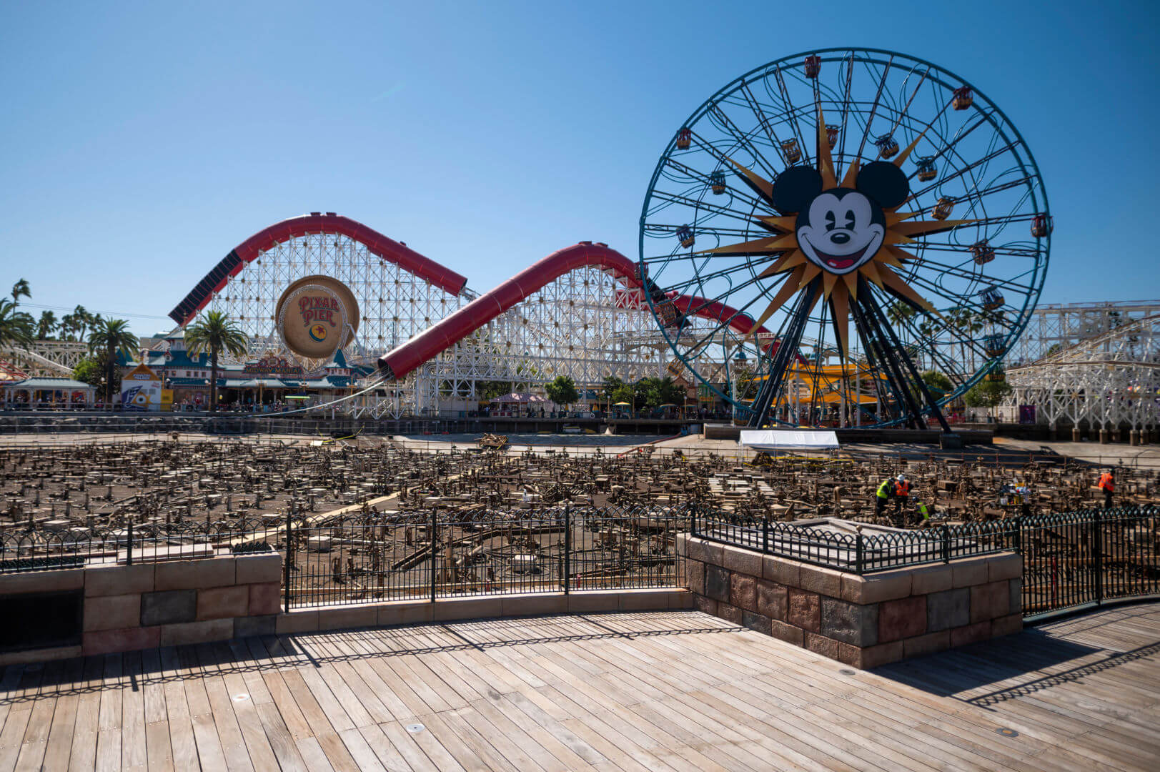 , Dateline Disneyland: Monorails Glide, Trams Stay Parked, Magic Keys Fail to Unlock