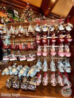 Disneyland-Christmas-Plaza-Point-11