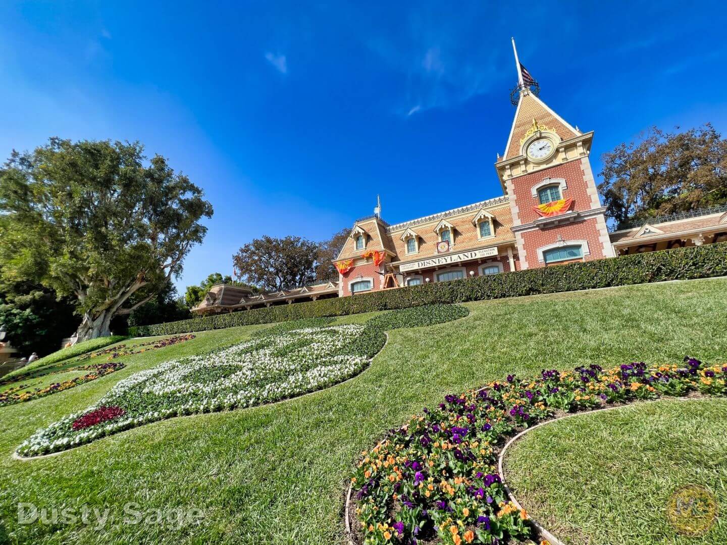 , Big Disneyland Update &#8211; Tram Return, Prices Up, Dream Key Out, Holidays Collide &#038; More!!!