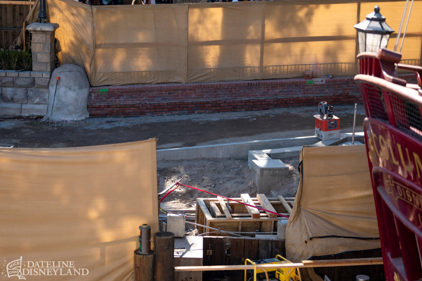 , Dateline Disneyland: Monorails Glide, Trams Stay Parked, Magic Keys Fail to Unlock