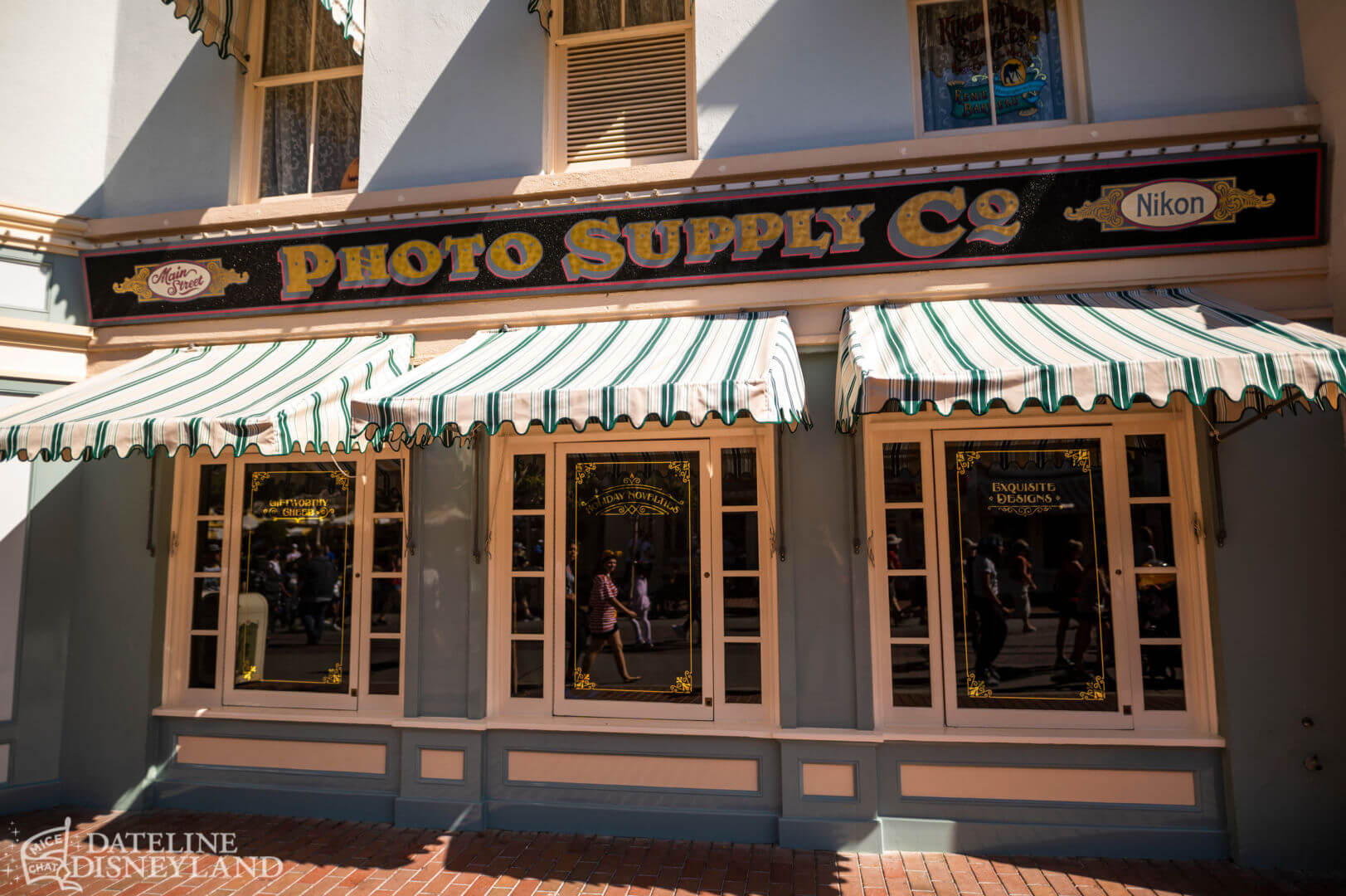 , Dateline Disneyland: Monorails Glide, Trams Stay Parked, Magic Keys Fail to Unlock