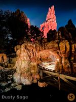 Disneyland Refurbishment Big Thunder Tunnel Work Lights-micechat