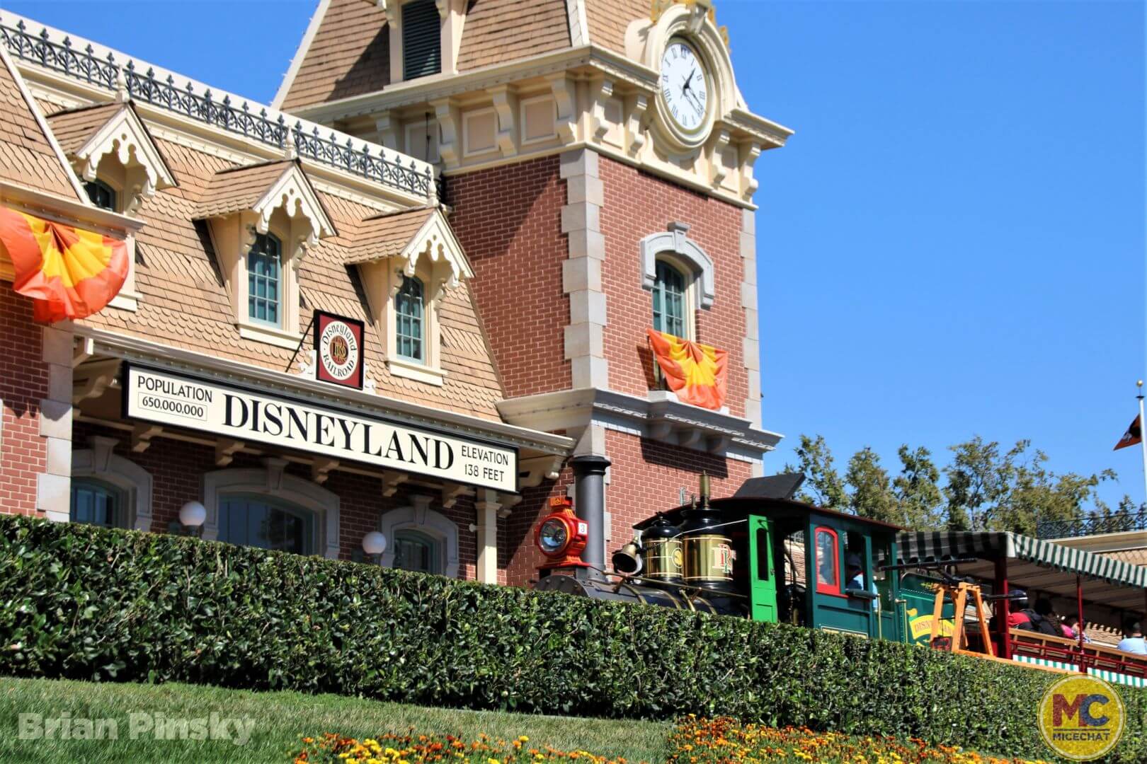 , Disneyland Update: Happy Hauntings and Magic Keys Clogged