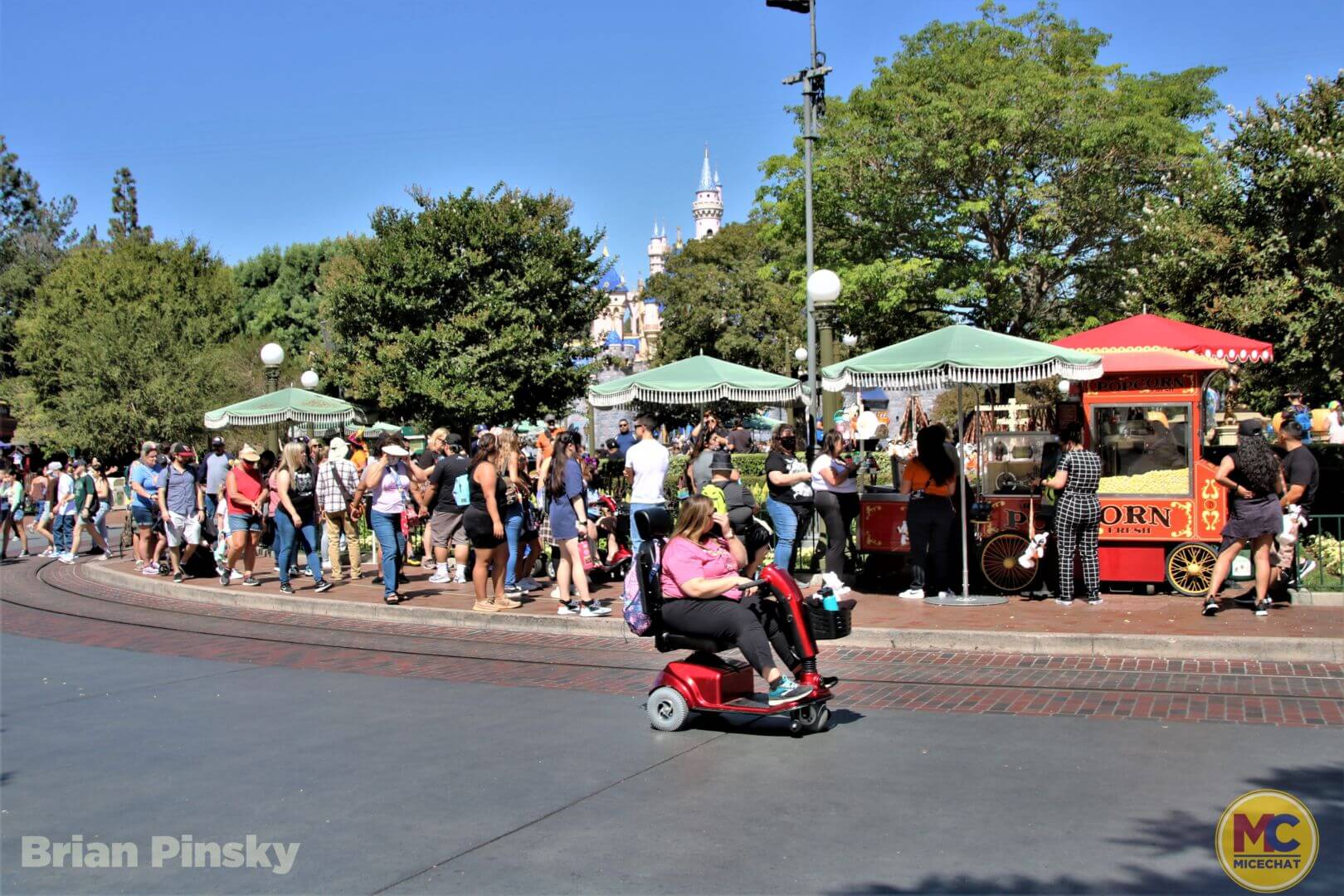 , Disneyland Update: Happy Hauntings and Magic Keys Clogged