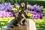 Disneyland_Mainstreet USA_Hub_Pluto-1