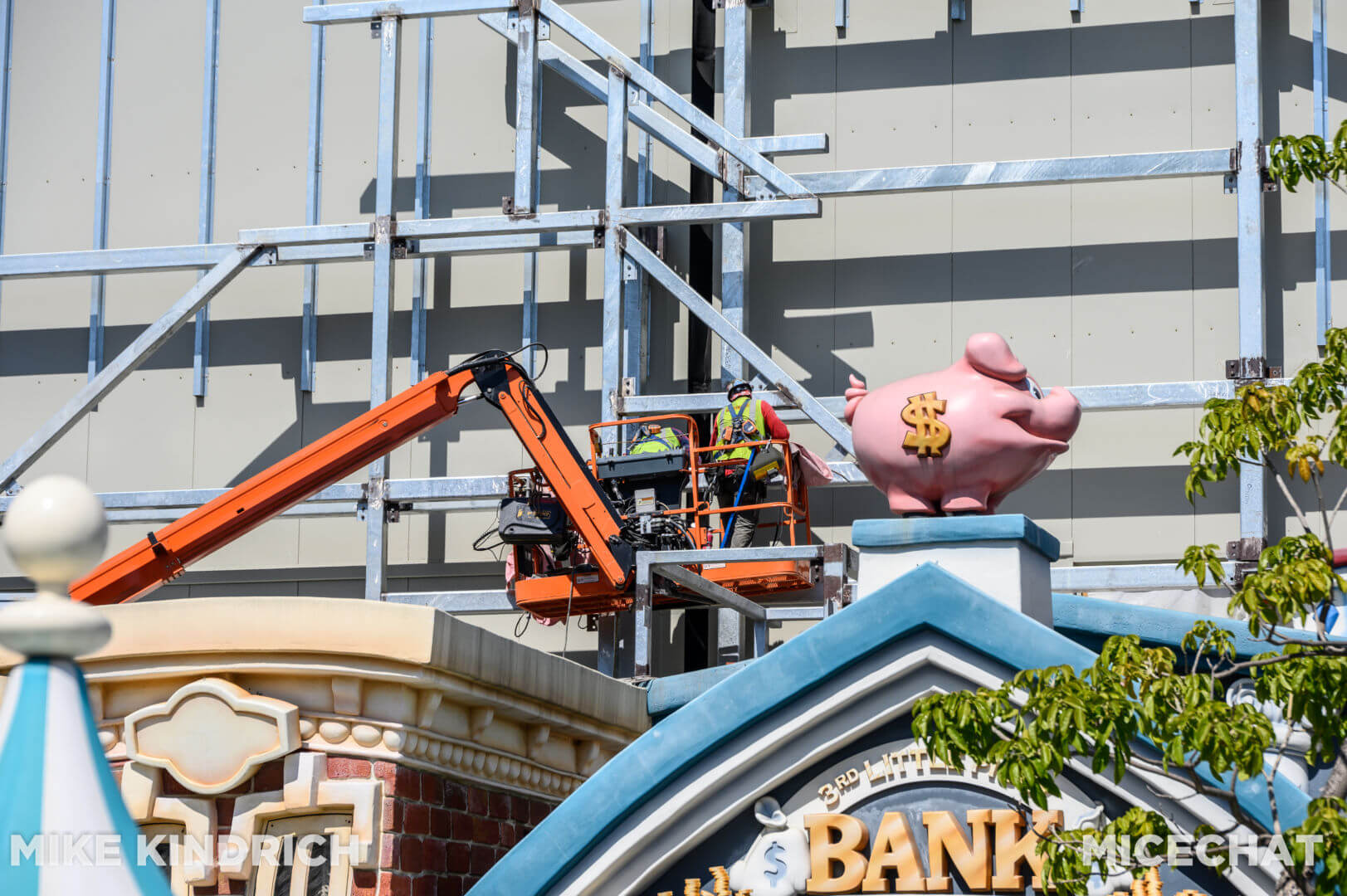 , Disneyland Update: Happy Hauntings and Magic Keys Clogged
