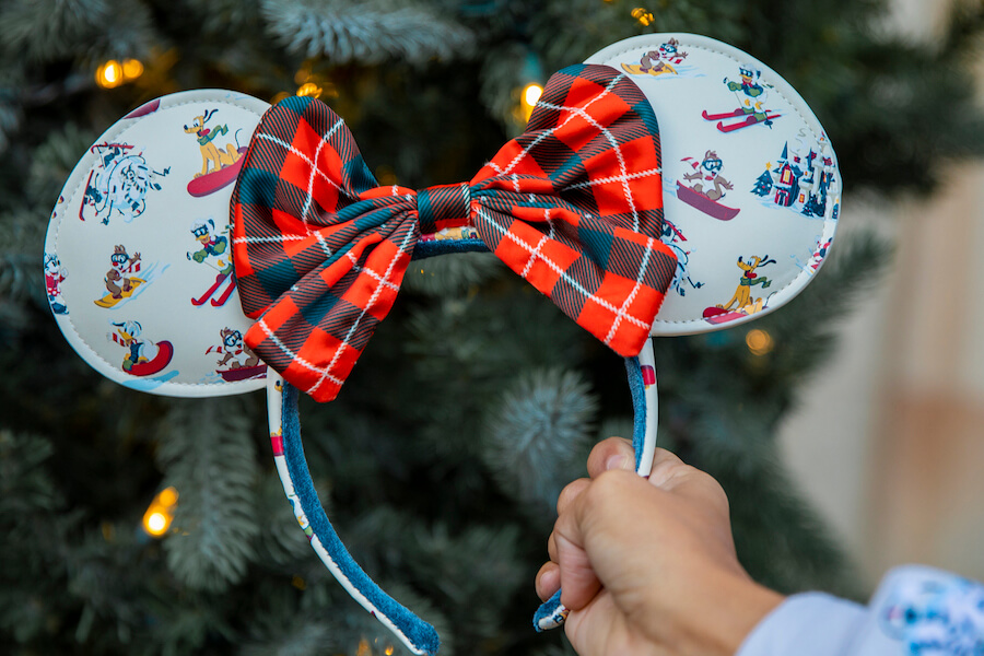 , The Christmas Hype Begins &#8211; 2021 Disneyland Holiday Merchandise Preview