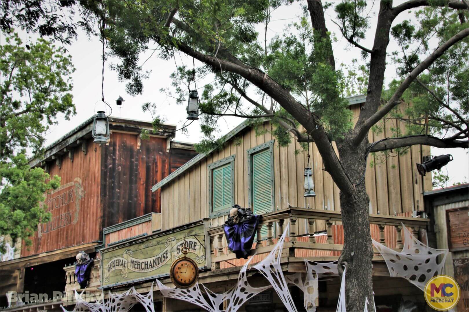 , Knott’s Berry Farm Update: Spooky, Scary, and Snowy Surprises