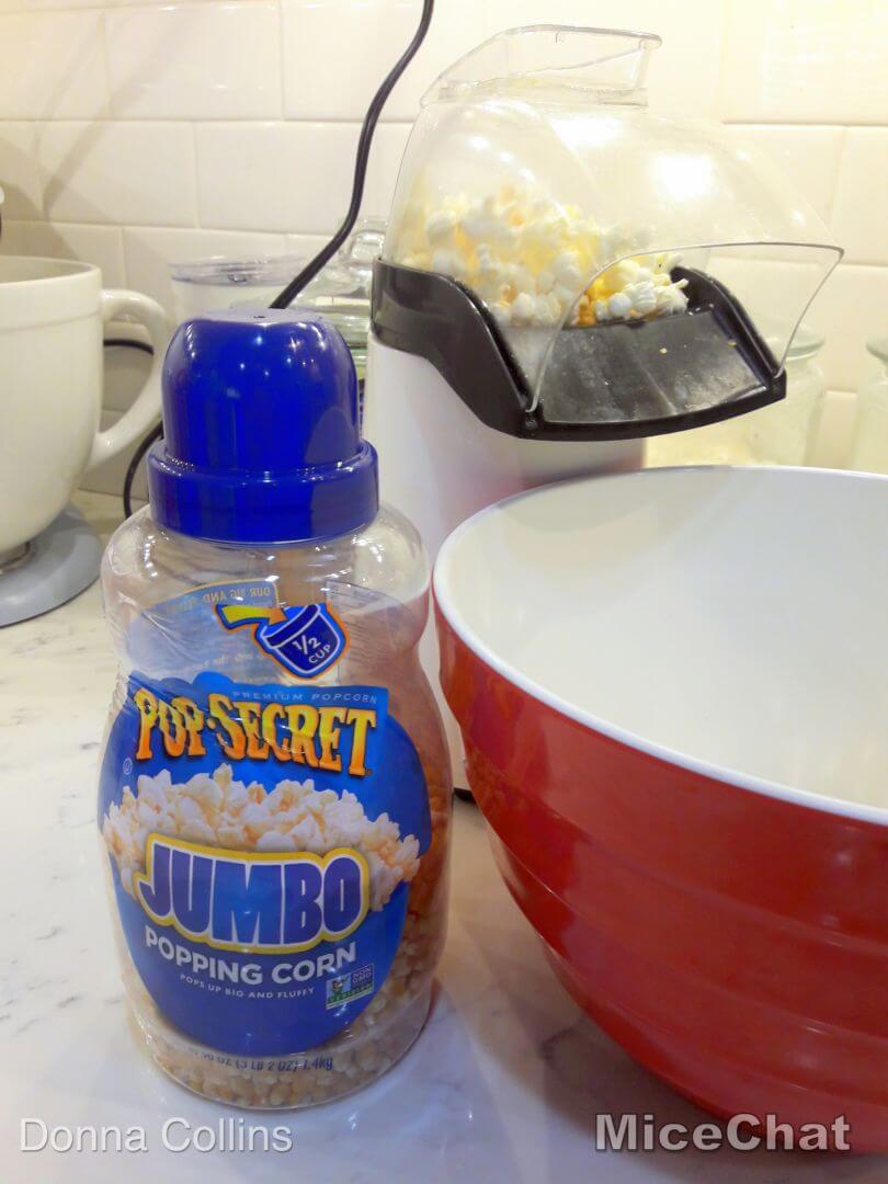 , Celebrate Oktoberfest with Copycat EPCOT Karamell K&uuml;che Caramel Corn