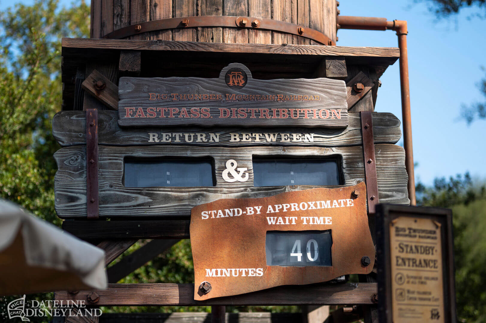 , Dateline Disneyland: Holidays take shape, Eternals suit up, Magic Keys Sputter