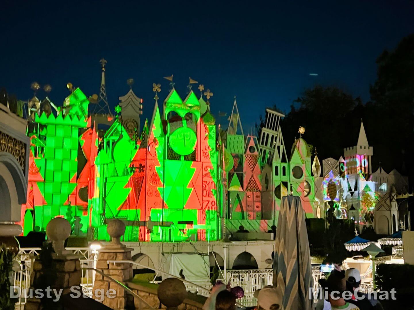 , Disneyland Update &#8211; Candy Canes, Candlelight &#038; Holiday Surprise!