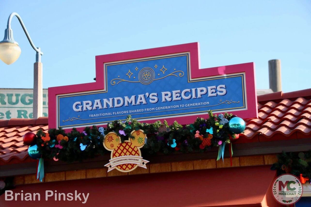 , UPDATED! Disneyland Resort 2021 Holiday Food &#038; Festival Guide